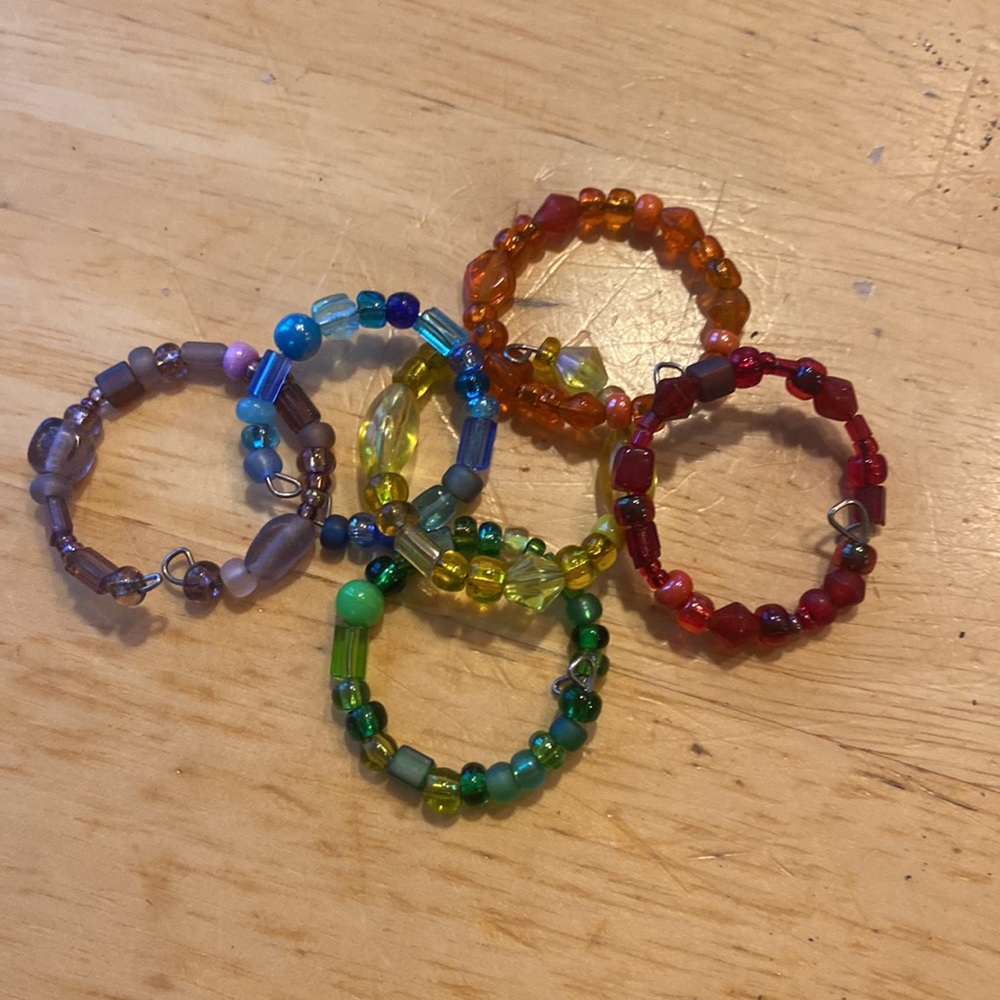 😎Handmade Beaded Glass Wine Charms- 🌈